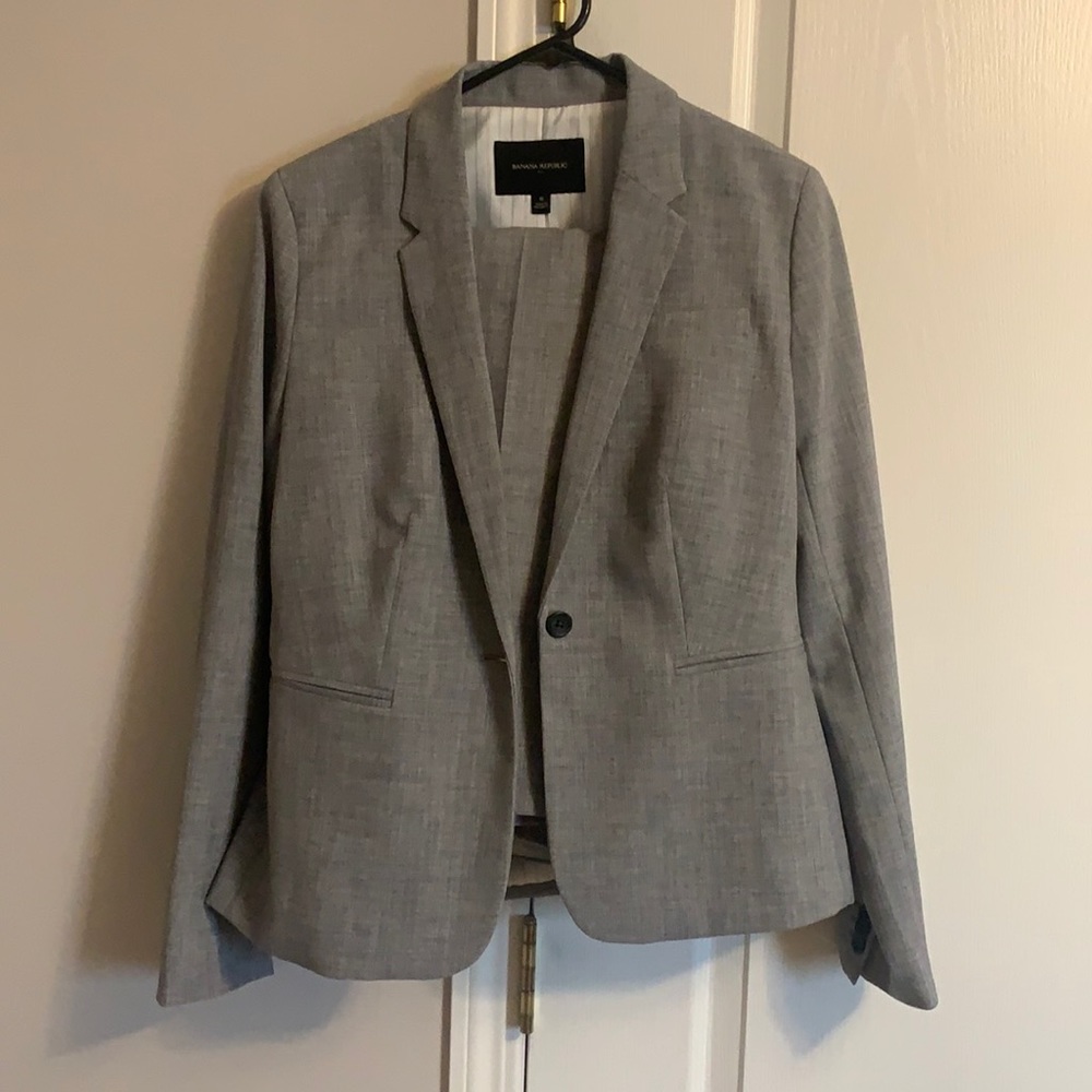 Banana Republic Gray 2 Piece Suit